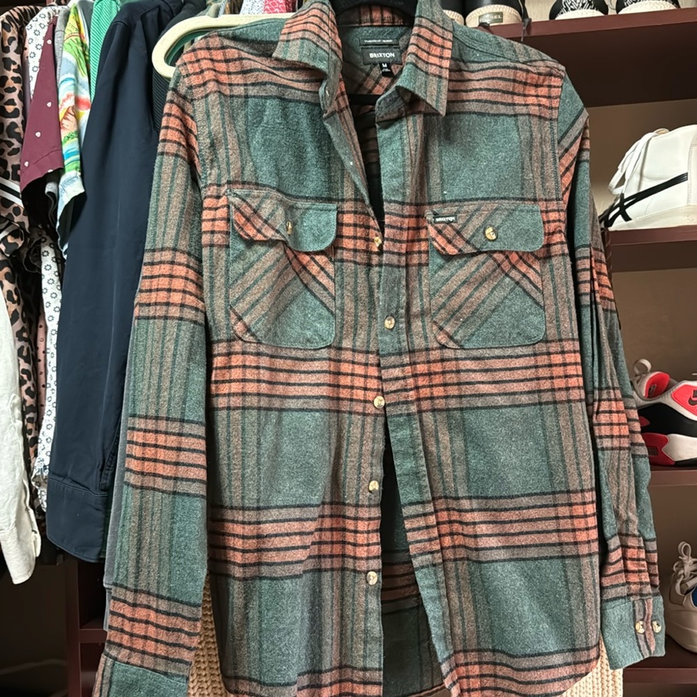 Brixton Men’s Flannel size Medium. Never worn. Perfect condition. Brown/green